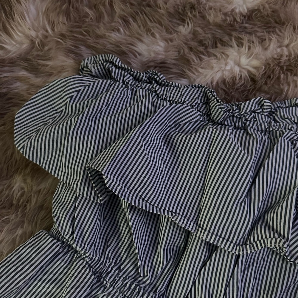 Thread Story Striped Ruffle Romper - Picture 2 of 5